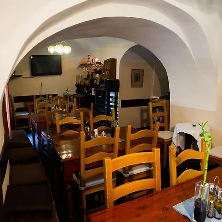 A Restaurace U Hrncire Hotel